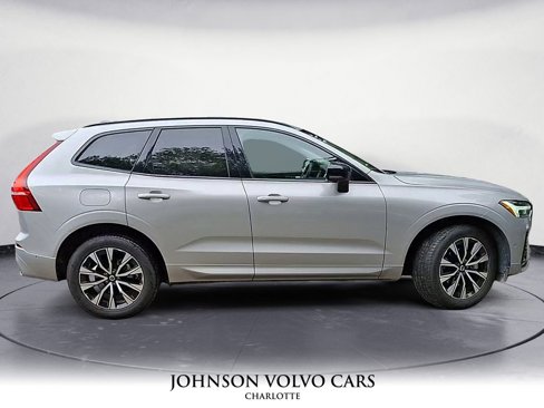 Certified 2025 Volvo XC60 B5 Plus image 7