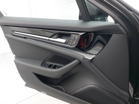 New 2025 Porsche Panamera 4 image 29