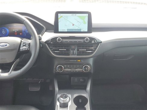 Used 2022 Ford Escape SEL image 30