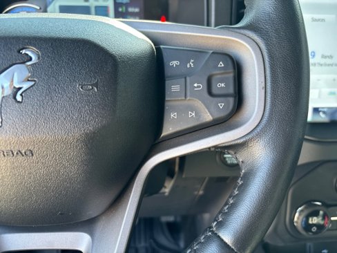 Used 2024 Ford Bronco Badlands image 13