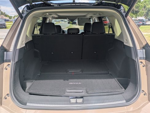 New 2025 Nissan Rogue Platinum w/ Platinum Premium Package image 12
