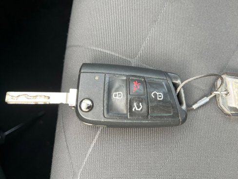 Used 2025 Volkswagen Jetta Sport image 18