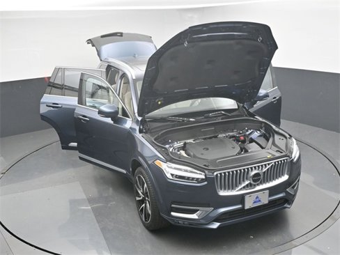 Used 2025 Volvo XC90 B6 Plus w/ Protection Package Premier image 50