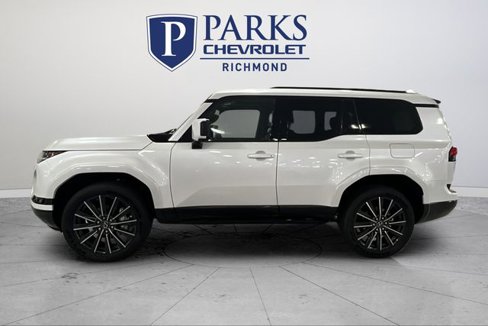 Used 2025 Lexus GX 550 image 4