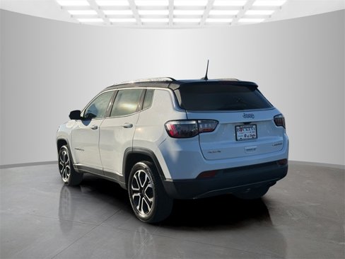 Certified 2022 Jeep Compass Limited image 5