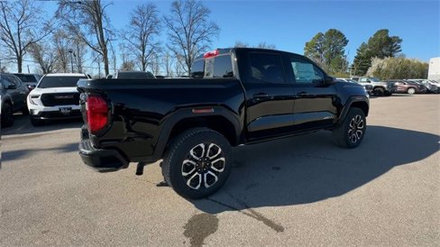 New 2025 GMC Canyon AT4 w/ Nightfall Edition image 8