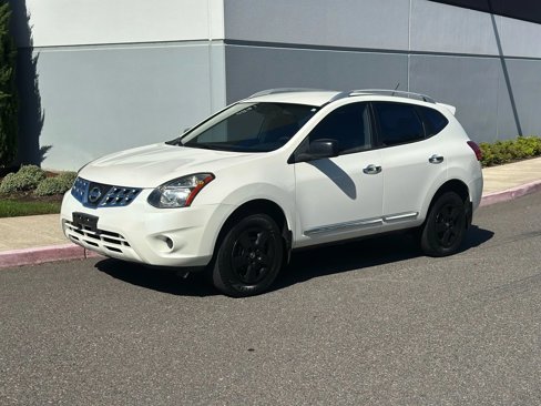 Used 2014 Nissan Rogue S w/ Convenience Package image 1