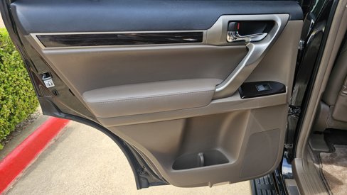 Used 2019 Lexus GX 460 w/ Navigation Package image 24