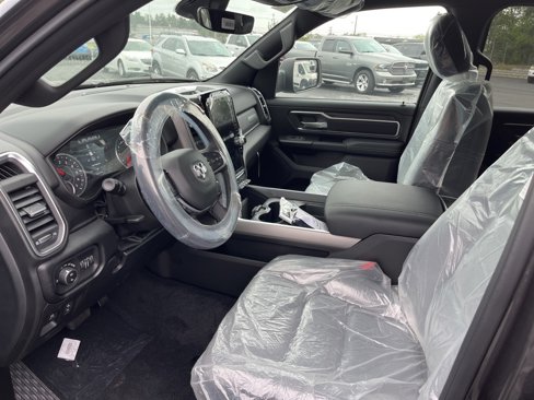 New 2026 RAM 1500 4x4 Crew Cab image 2