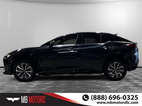Used 2024 Lexus RZ 450e Premium w/ Technology Package image 9