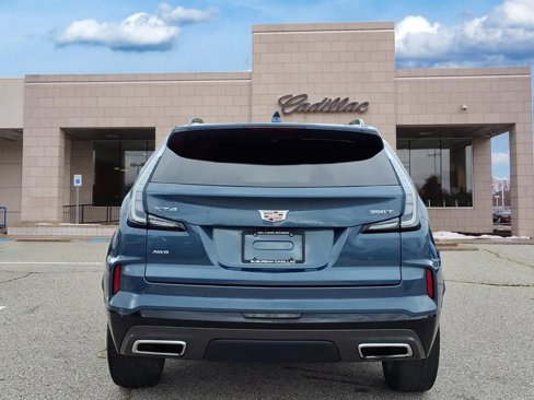 Used 2024 Cadillac XT4 Sport w/ Cold Weather Package image 6