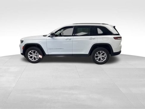 Used 2022 Jeep Grand Cherokee Limited image 8