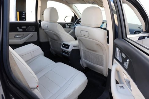 Used 2020 Mercedes-Benz GLS 450 4MATIC image 29