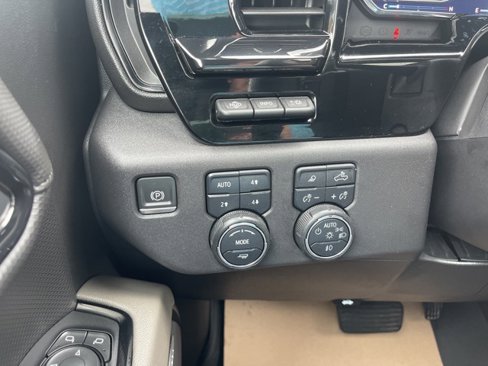 Certified 2024 Chevrolet Silverado 1500 ZR2 w/ ZR2 Bison Edition image 32