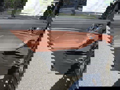 New 2026 BMW X7 xDrive40i image 15