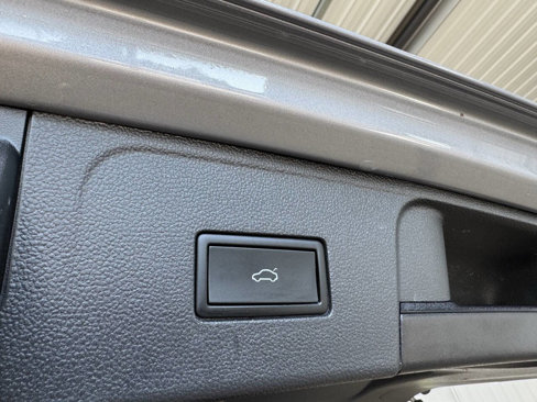 Used 2024 Volkswagen Atlas SE image 47
