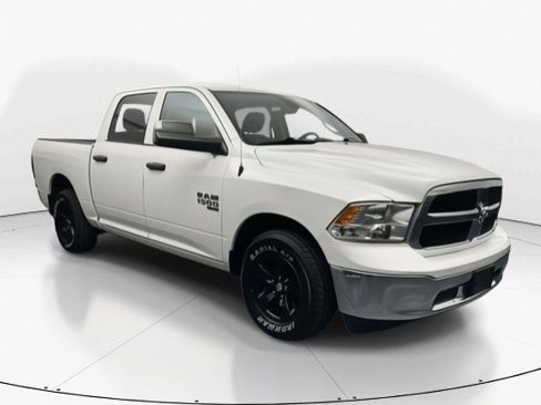 Used 2023 RAM 1500 Classic SLT w/ Trailer & Traction Group image 2