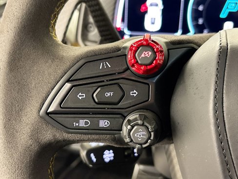 Used 2024 Lamborghini Revuelto image 20