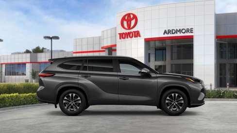 New 2025 Toyota Highlander XLE image 31