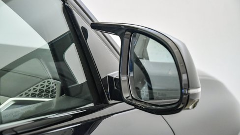 New 2026 BMW X7 M60i image 23