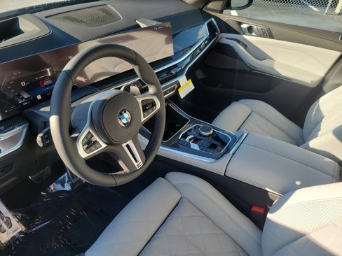 New 2026 BMW X5 M60i w/ Climate Comfort Package image 24