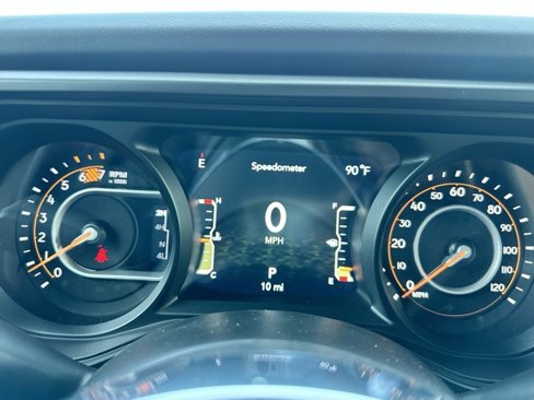New 2025 Jeep Wrangler Sahara image 17