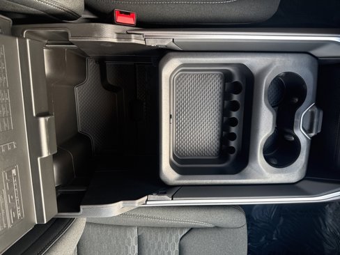New 2025 RAM 1500 4x4 Crew Cab image 30