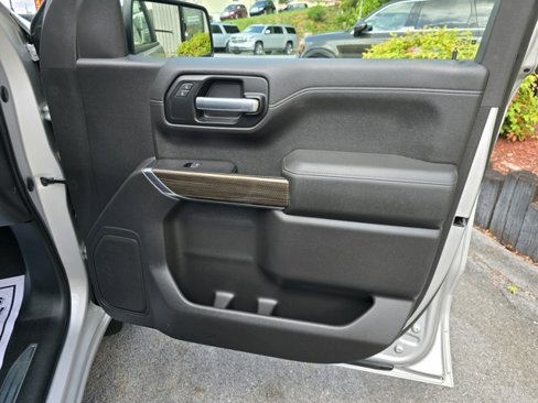 Used 2019 Chevrolet Silverado 1500 LT image 16