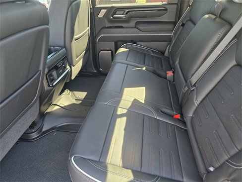 New 2026 GMC Sierra 2500 AT4X image 14