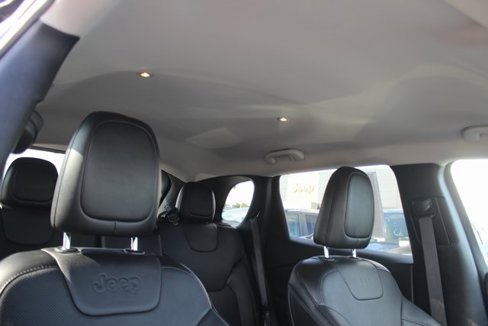 Used 2020 Jeep Cherokee Limited image 32