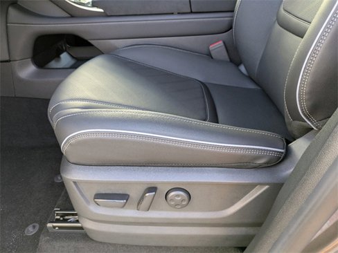New 2025 INFINITI QX80 Luxe image 23