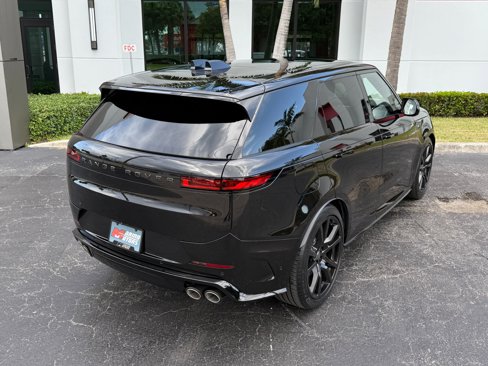 Used 2024 Land Rover Range Rover Sport image 16