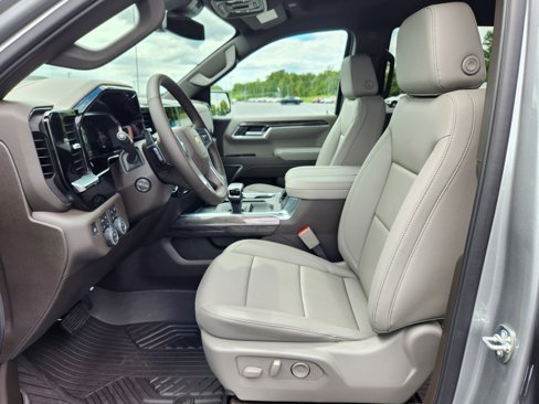 New 2026 Chevrolet Silverado 1500 LTZ w/ Z71 Off-Road Package image 8