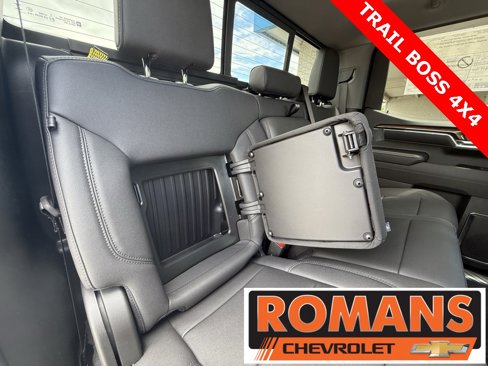 New 2025 Chevrolet Silverado 1500 LT Trail Boss w/ Convenience Package II image 39