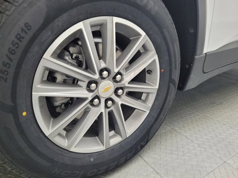 Used 2022 Chevrolet Traverse LT image 31