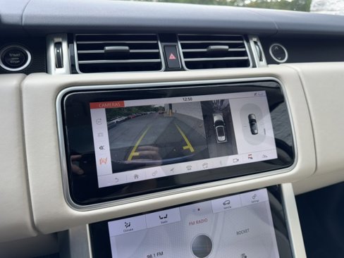 Used 2019 Land Rover Range Rover HSE image 29