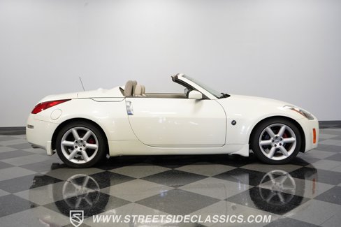 Used 2004 Nissan 350Z Touring image 14