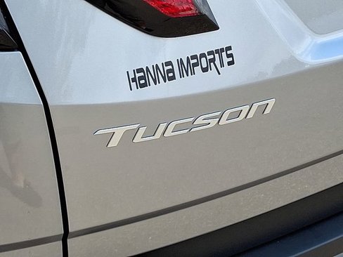 Used 2025 Hyundai Tucson SE image 33