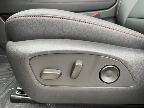 New 2026 Chevrolet Traverse Z71 w/ Driver Confidence Package image 12
