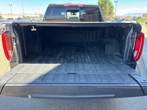 Used 2022 GMC Sierra 1500 AT4 image 32