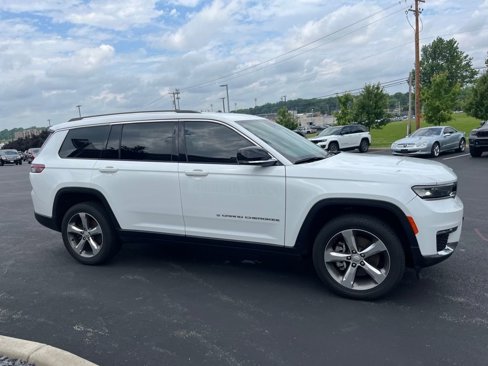 Used 2022 Jeep Grand Cherokee L Limited image 6