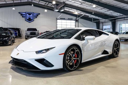 Used 2021 Lamborghini Huracan EVO image 9