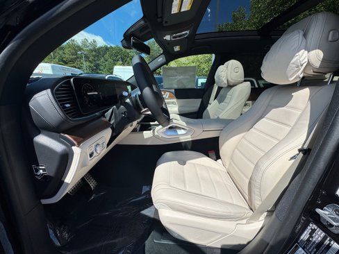 New 2026 Mercedes-Benz GLS 580 4MATIC image 6