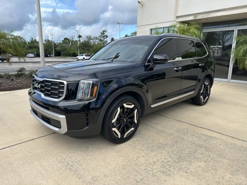 Used 2023 Kia Telluride S image 8