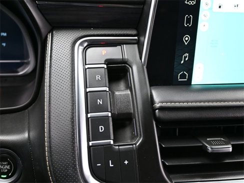 Used 2023 GMC Yukon SLT image 15