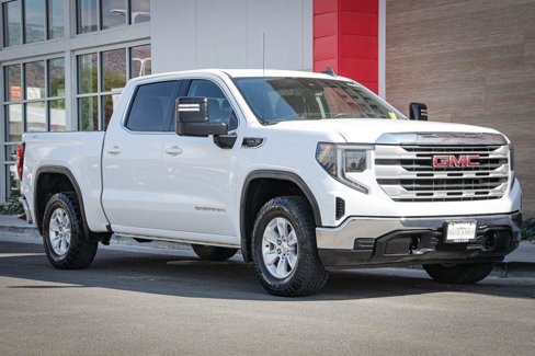 Used 2023 GMC Sierra 1500 SLE w/ Preferred Package image 1