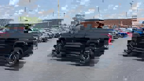 New 2026 Chevrolet Silverado EV Trail Boss image 7