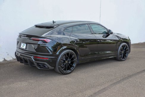 Used 2021 Lamborghini Urus image 5