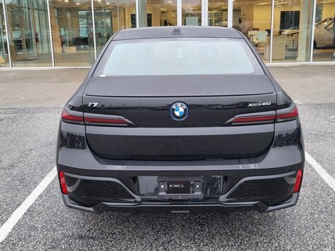New 2025 BMW i7 xDrive60 image 3