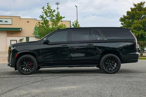 Used 2021 Cadillac Escalade ESV Premium Luxury image 5